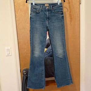 MOTHER flare Jeans in Denim Blue